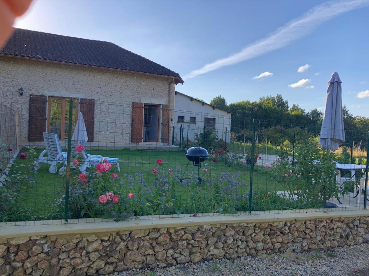Chez Lucia A 15Min De Perigueux A 6Km Autoroute A89 Appartement Eglise-Neuve-de-Vergt Buitenkant foto