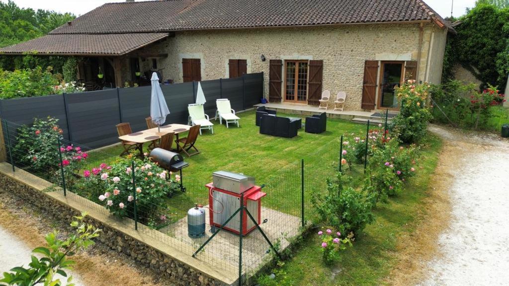 Chez Lucia A 15Min De Perigueux A 6Km Autoroute A89 Appartement Eglise-Neuve-de-Vergt Buitenkant foto