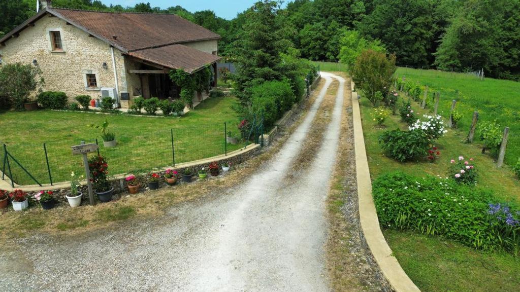 Chez Lucia A 15Min De Perigueux A 6Km Autoroute A89 Appartement Eglise-Neuve-de-Vergt Buitenkant foto